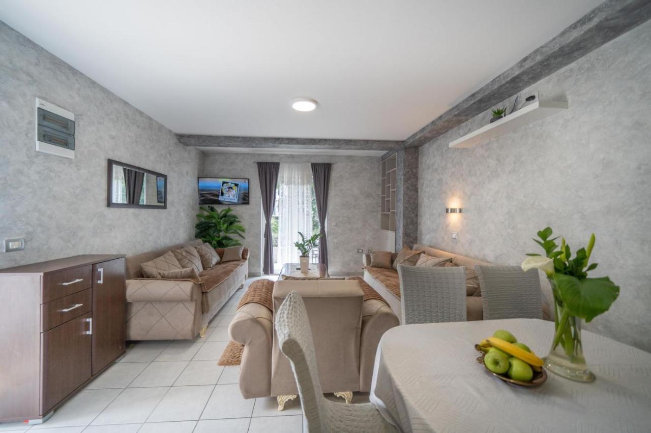 Apartman Anja Risan Extérieur photo