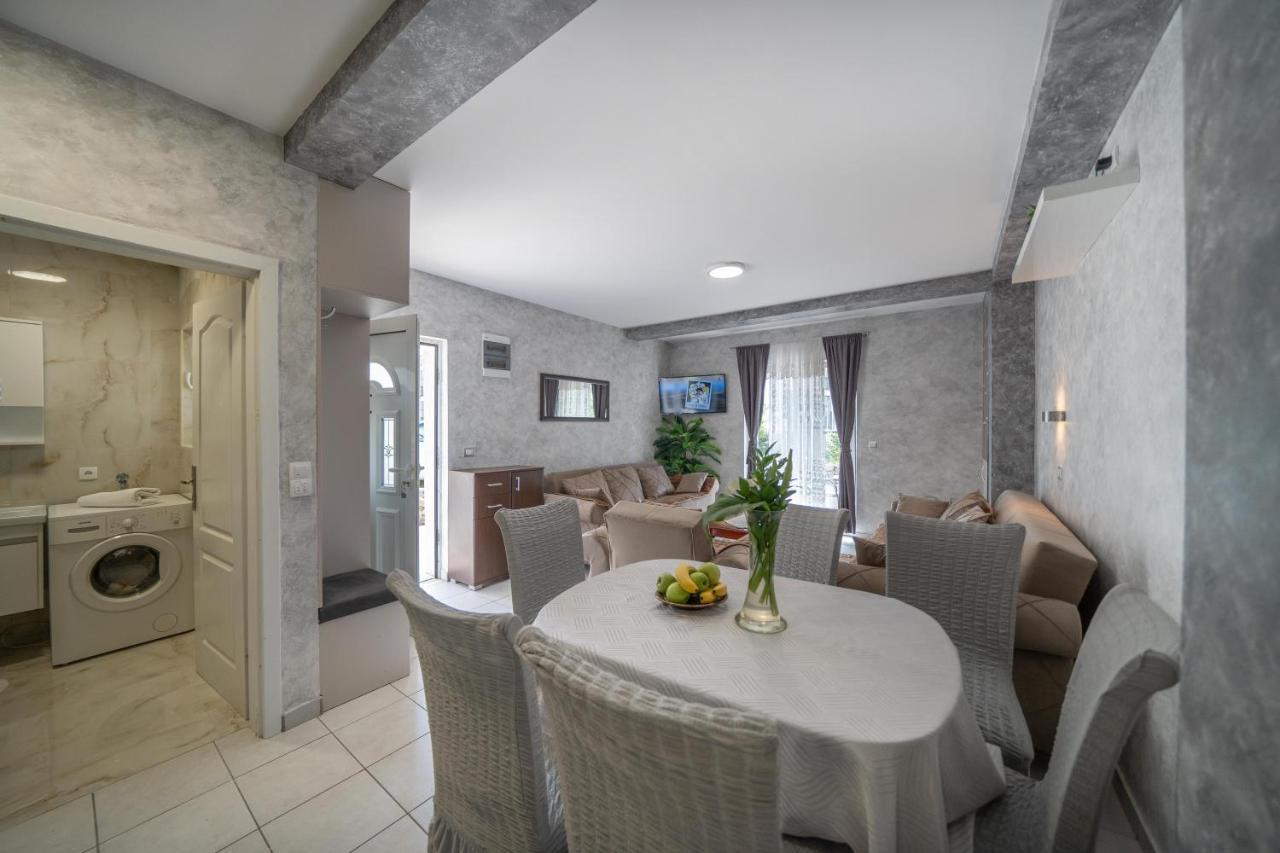 Apartman Anja Risan Extérieur photo