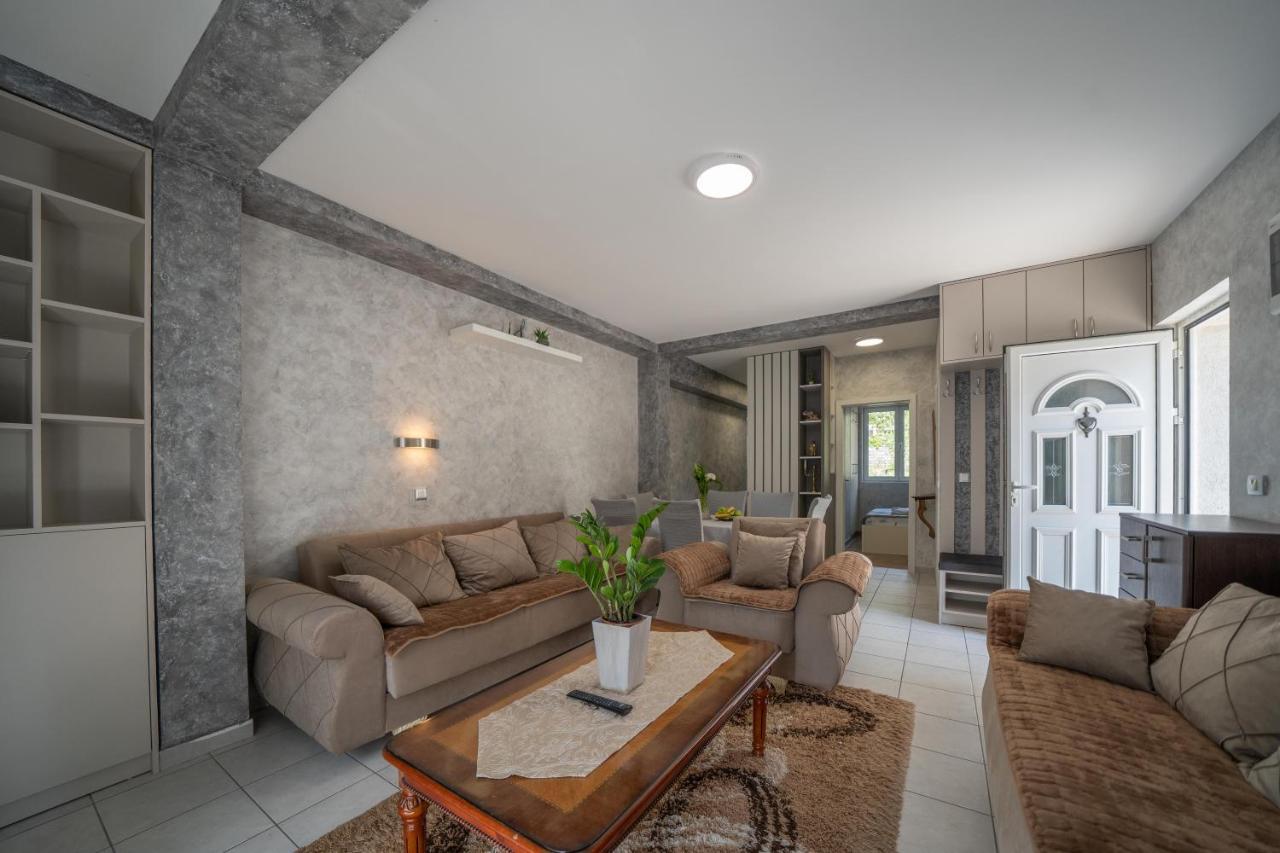 Apartman Anja Risan Extérieur photo